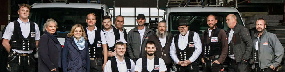 Teamfoto Dachdeckerei Theiding